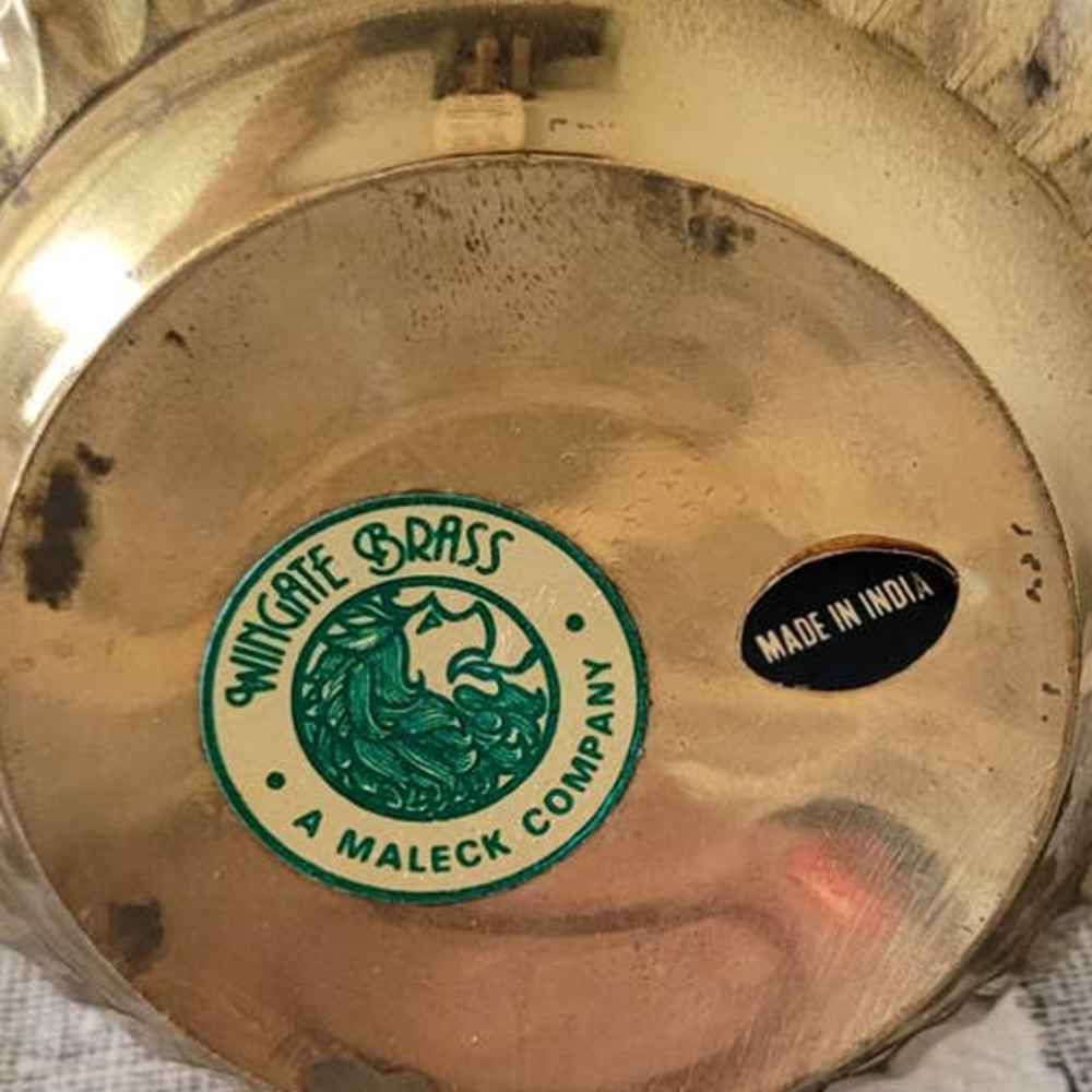 Brass Vase by Wingate Brass A Maleck Company - Picture 4 of 4
